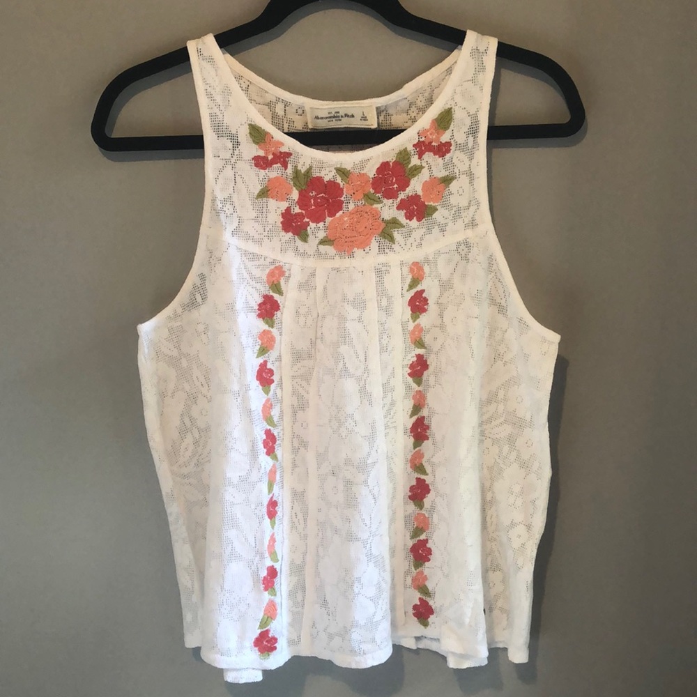 New Abercrombie & Fitch White/ Pink floral Top